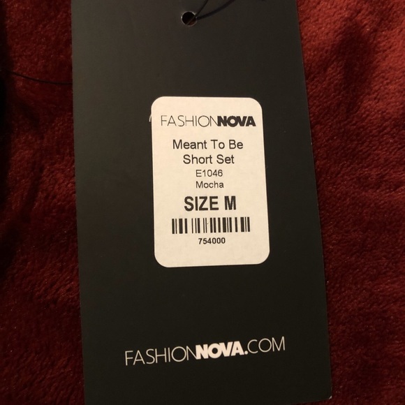 FashionNova 2-piece Set - Picture 4 of 4